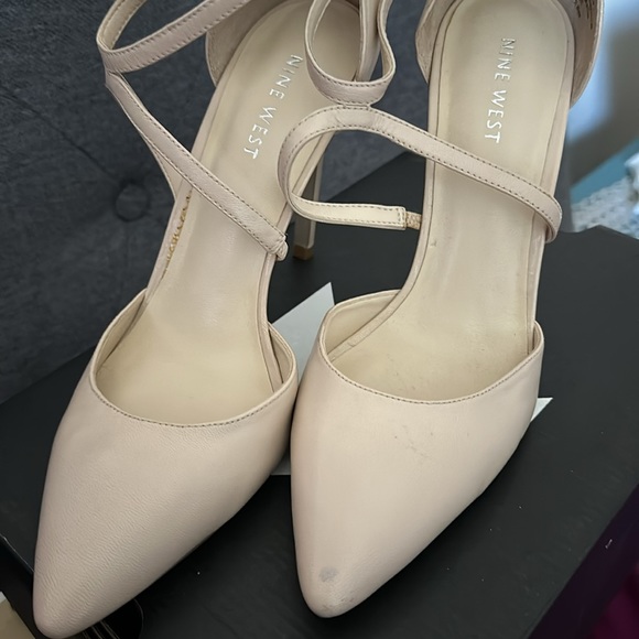 Nine West Strappy Nude Heels - Picture 3 of 7